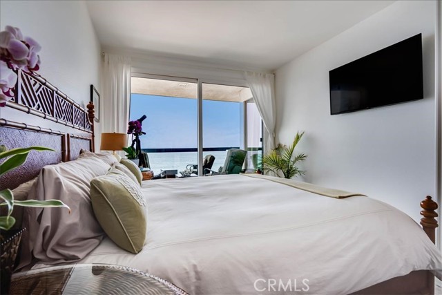 575 Esplanade, Redondo Beach, California 90277, 2 Bedrooms Bedrooms, ,2 BathroomsBathrooms,Residential,Sold,Esplanade,SB22072005