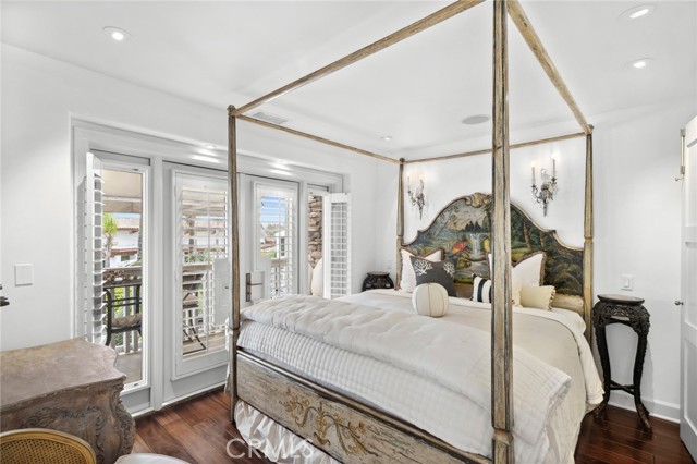 1030 Bayside Cove, Newport Beach CA: https://media.crmls.org/medias/4a794139-2bc2-4716-99cc-4703d33946c9.jpg