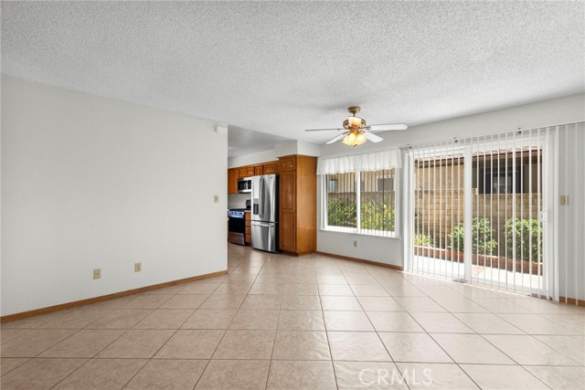 25530 Meadow Mont Street, Valencia CA: https://media.crmls.org/medias/4a798781-0441-4245-b98a-355a4f0cacd8.jpg