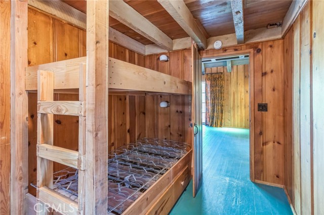129 B Lane, Lake Arrowhead CA: https://media.crmls.org/medias/4a798a1b-cfa8-4642-a950-5c5b48020d0a.jpg