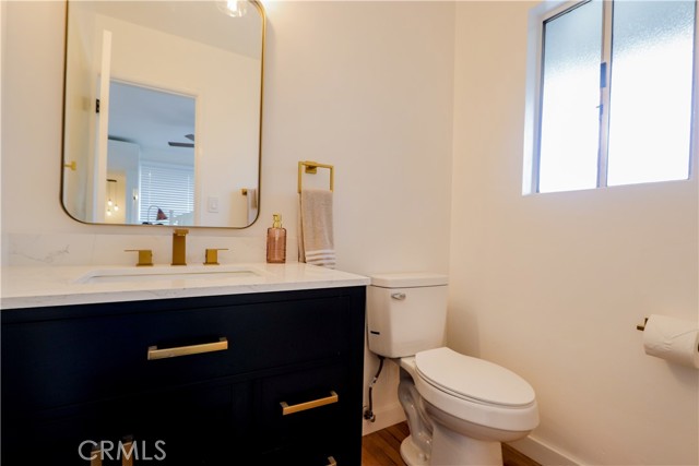 Detail Gallery Image 21 of 35 For 120 Esperanza Ave, Long Beach,  CA 90802 - 3 Beds | 2/1 Baths