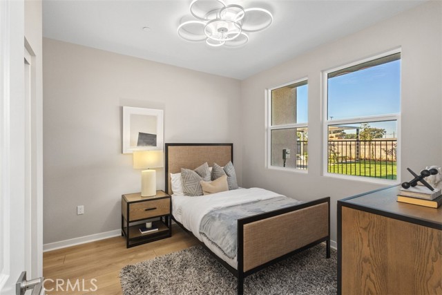 Detail Gallery Image 3 of 31 For 109 S Laxore St #303,  Anaheim,  CA 92804 - 4 Beds | 3/1 Baths