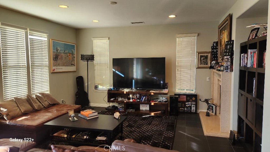 MLS #SR25243474 image #5