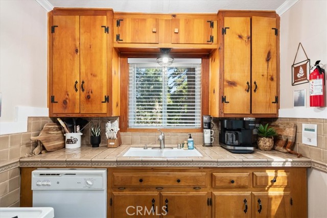Detail Gallery Image 13 of 36 For 25576 Hi Ln, Twin Peaks,  CA 92391 - 3 Beds | 1 Baths