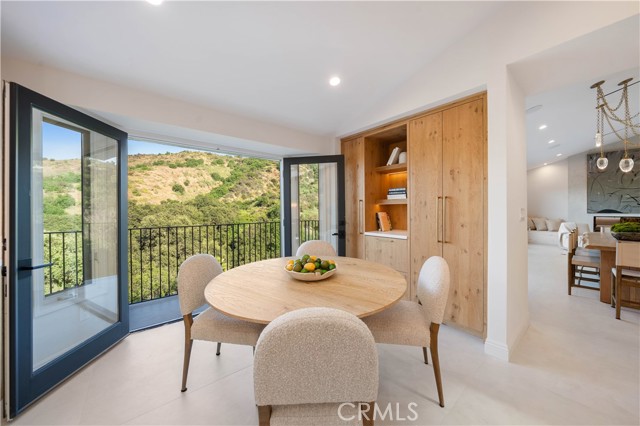 Image 23 of 74 For 3636 Camino De La Cumbre