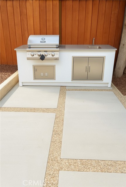 Detail Gallery Image 5 of 31 For 6150 Strickland Ave, Los Angeles,  CA 90042 - 3 Beds | 2 Baths