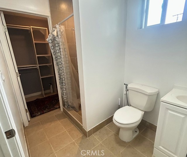 Detail Gallery Image 6 of 10 For 7758 Eton Ave, Canoga Park,  CA 91304 - 1 Beds | 1 Baths