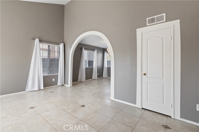 43865 Carefree Court, Lancaster CA: https://media.crmls.org/medias/4a7b3417-e574-4715-9207-e99246052a33.jpg