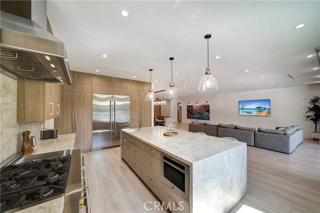 Detail Gallery Image 25 of 72 For 5355 Aldea Ave, Encino,  CA 91316 - 5 Beds | 5/1 Baths