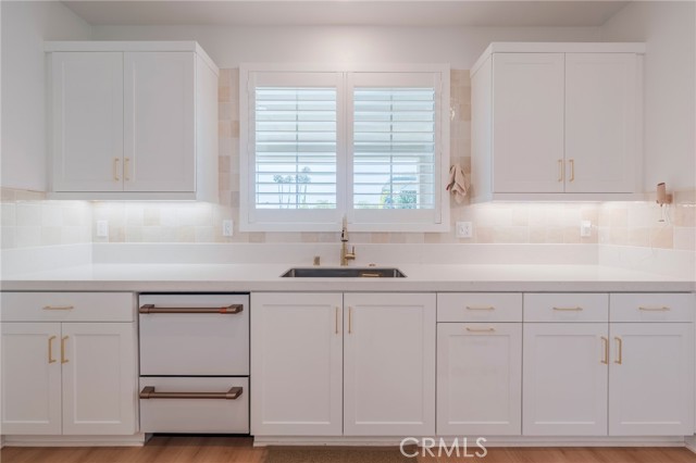 Detail Gallery Image 17 of 49 For 9672 Dawning Dr, Huntington Beach,  CA 92646 - 5 Beds | 4/1 Baths
