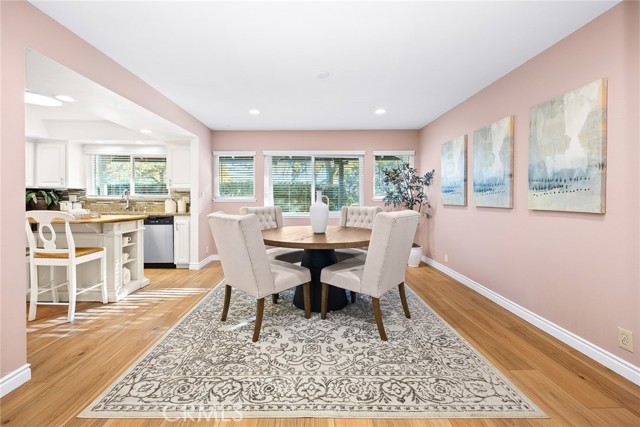 Detail Gallery Image 8 of 20 For 2441 Loma Vista, Pasadena,  CA 91104 - 3 Beds | 2/1 Baths