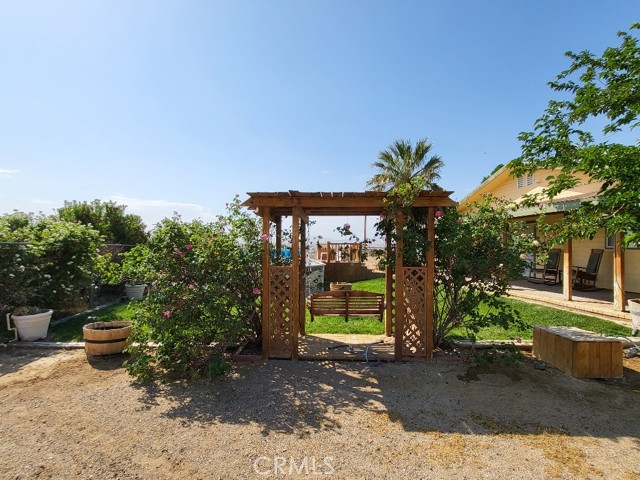 Detail Gallery Image 27 of 72 For 32500 Hinkley Rd, Barstow,  CA 92311 - 3 Beds | 2 Baths