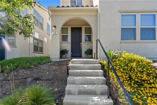 Detail Gallery Image 1 of 50 For 2523 Verna Dr #110,  Corona,  CA 92883 - 3 Beds | 2/1 Baths