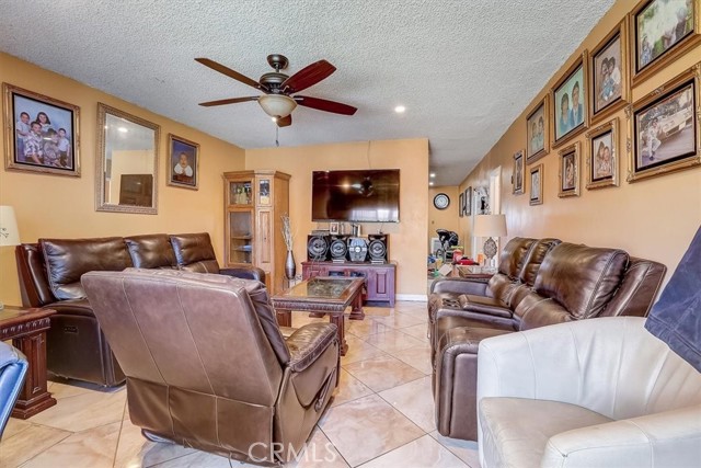 Image 3 for 1026 N Acacia St #F4, Anaheim, CA 92805