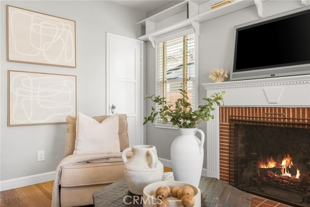 2412 Santiago Street, Santa Ana CA: https://media.crmls.org/medias/4a7e1672-72df-41ed-bc39-4be96cf8014e.jpg