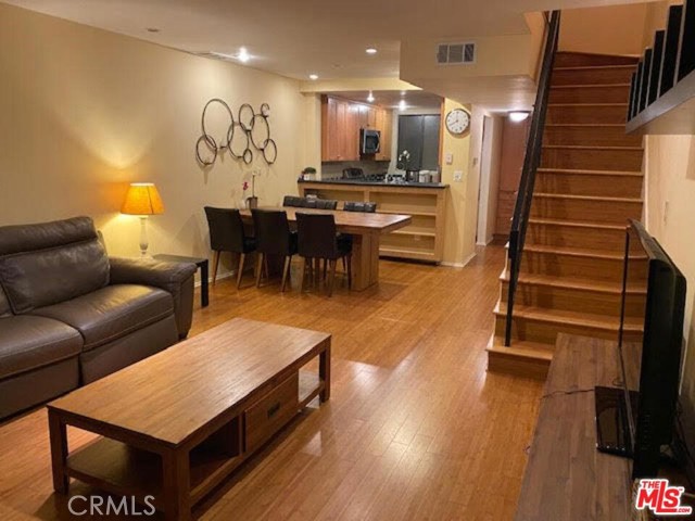 12717 Mitchell Ave #5, Los Angeles, CA 90066