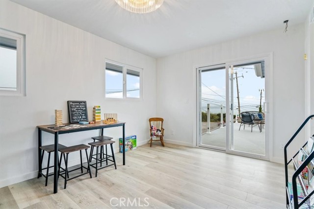 31 N 3rd Street, Cayucos CA: https://media.crmls.org/medias/4a7f01c8-4c48-4ba7-86f7-30af47057960.jpg