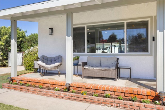 2430 Marber Avenue, Long Beach CA: https://media.crmls.org/medias/4a7f02c5-db9c-40f8-a21e-b2c6d7f405be.jpg
