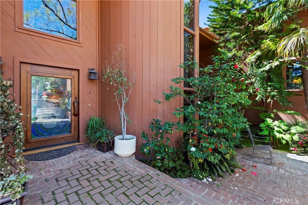 2533 Vista Drive