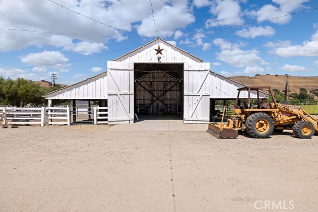 75429 Indian Valley Road, San Miguel CA: https://media.crmls.org/medias/4a800f7d-2ea3-4716-b182-22029250bd5c.jpg