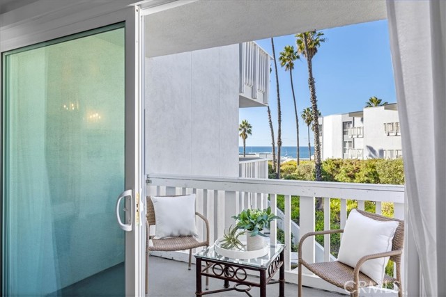 620 The Village, Redondo Beach, California 90277, ,1 BathroomBathrooms,Residential,Sold,The Village,SB22239791