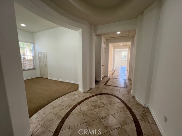 15688 Portenza Drive, Fontana CA: https://media.crmls.org/medias/4a80c566-589f-4350-b612-cd36474c6f7f.jpg