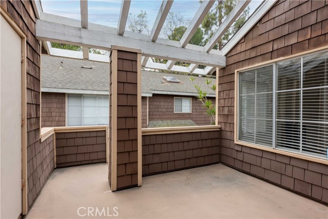 property-img