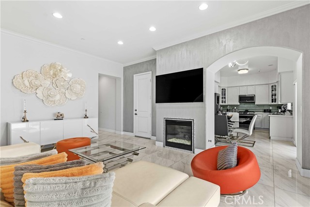 Detail Gallery Image 24 of 69 For 6920 Valmont #5,  Tujunga,  CA 91042 - 4 Beds | 3 Baths