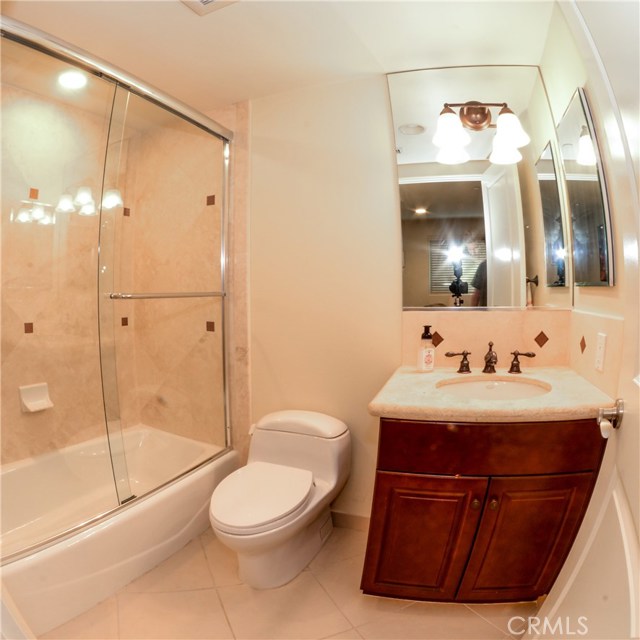 621 Pacific Coast Highway, Redondo Beach, California 90277, 4 Bedrooms Bedrooms, ,3 BathroomsBathrooms,Residential,Sold,Pacific Coast,SB17030895