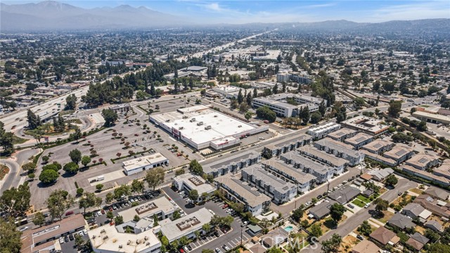 1752 Cayton Loop, West Covina CA: https://media.crmls.org/medias/4a829a9e-df9f-43c2-a09f-55e61cdcc445.jpg