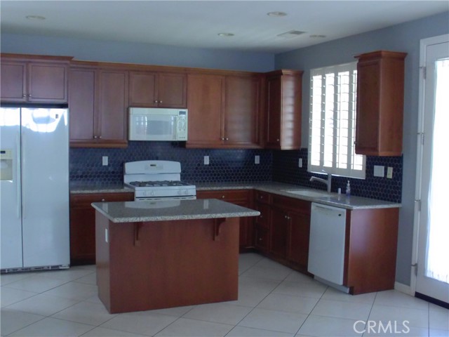 179 Lehman Way, Hemet, CA 92545 photo 9