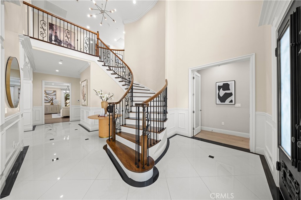 MLS #OC25239686 image #6