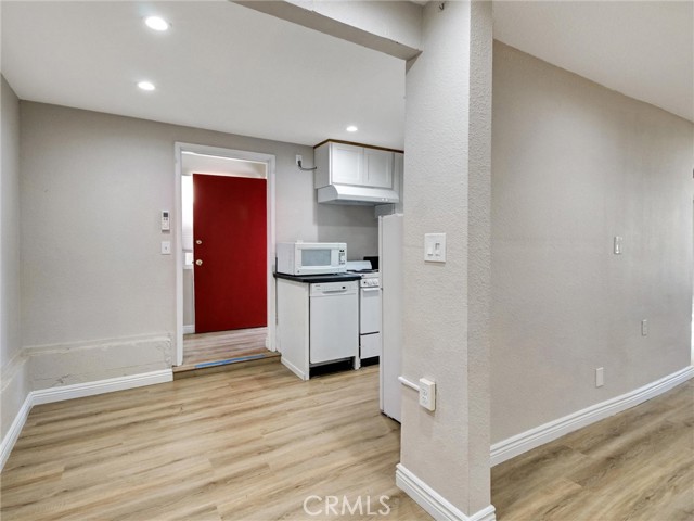 Detail Gallery Image 23 of 36 For 985 1/2 Dexter St, Los Angeles,  CA 90042 - 0 Beds | 1 Baths