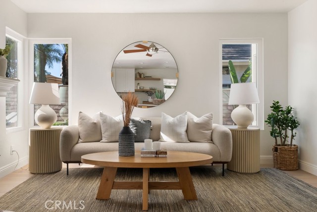 Detail Gallery Image 4 of 58 For 24912 Eaton Ln, Laguna Niguel,  CA 92677 - 4 Beds | 2/1 Baths