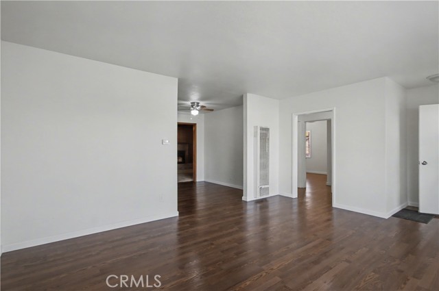 Detail Gallery Image 7 of 30 For 890 Barney, Merced,  CA 95340 - 2 Beds | 1 Baths