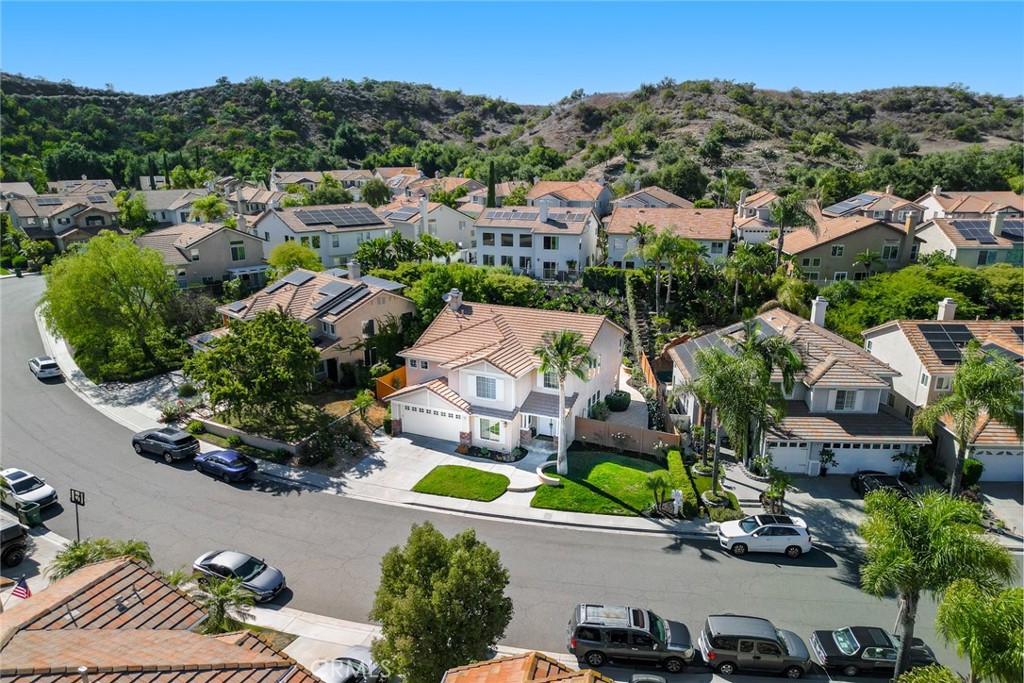 MLS #OC25156927 img 40