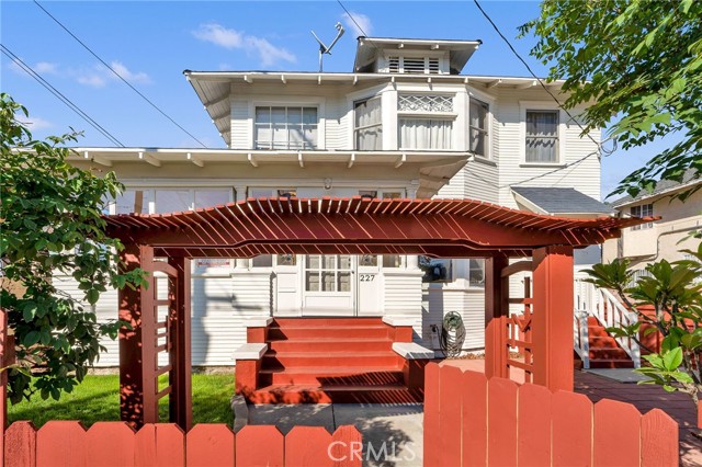 225 N Avenue 57, Los Angeles CA: https://media.crmls.org/medias/4a868f72-27da-4302-bf15-13fa8c28340e.jpg