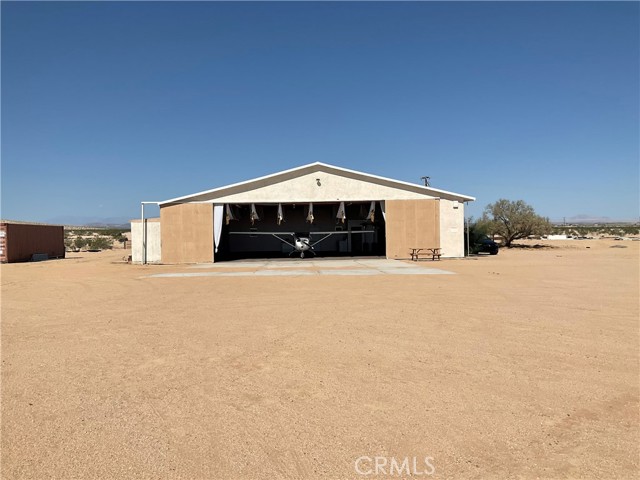 76421 Amboy Road, Twentynine Palms, California 92277, ,Commercial Sale,For Sale,76421 Amboy Road,CRJT23161153