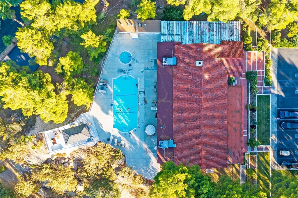 https://media.crmls.org/medias/4a87285b-b98b-4166-9f82-cadfd1e01e07.jpg?preset=X-Large