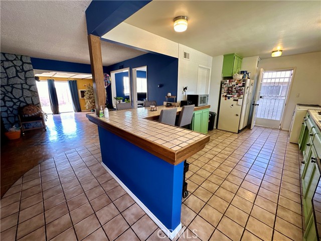 7490 Santa Elena Drive, Buena Park CA: https://media.crmls.org/medias/4a87ab6e-0500-4ddc-a74e-48c80d147256.jpg