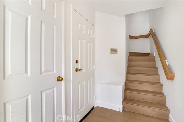 Detail Gallery Image 2 of 36 For 5799 Freebird Ln #102,  Oak Park,  CA 91377 - 2 Beds | 2/1 Baths