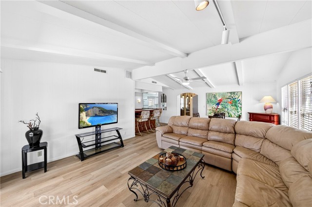 Detail Gallery Image 10 of 47 For 39300 One Horse Way, Palm Desert,  CA 92260 - 3 Beds | 2/1 Baths