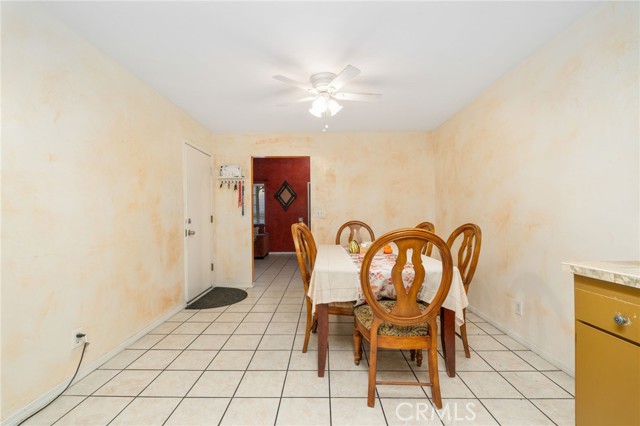 Detail Gallery Image 4 of 35 For 5762 Sky Meadow, Jurupa Valley,  CA 92509 - 3 Beds | 2 Baths