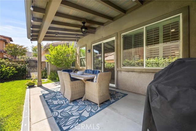 28537 Vista Del Rio Drive, Valencia CA: https://media.crmls.org/medias/4a88fd01-715b-4b0f-a80a-b2fc33723692.jpg