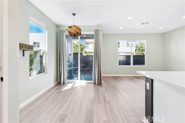 Detail Gallery Image 10 of 75 For 161 Alienta Ln, Rancho Mission Viejo,  CA 92694 - 2 Beds | 2/1 Baths