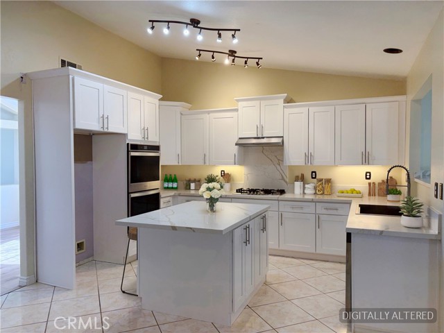 Detail Gallery Image 16 of 52 For 3834 N Silver Tree Ct, Rialto,  CA 92377 - 4 Beds | 2 Baths
