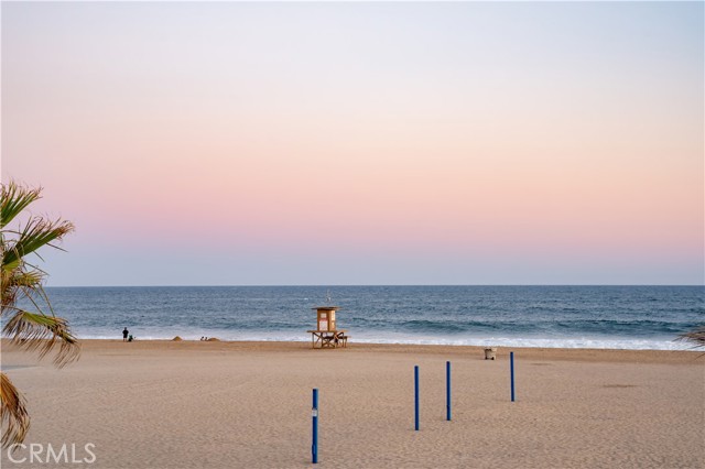 1510 W Oceanfront, Newport Beach CA: https://media.crmls.org/medias/4a89882f-113d-472c-b9cd-85a2ca7025c9.jpg
