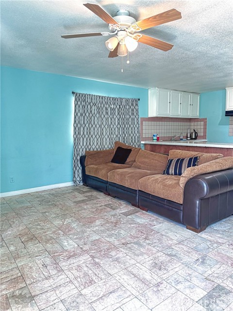 Detail Gallery Image 21 of 34 For 9637 Rincon Ave, Pacoima,  CA 91331 - 4 Beds | 2 Baths
