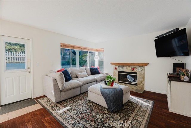 Detail Gallery Image 15 of 44 For 27224 Waterford Dr, Valencia,  CA 91354 - 3 Beds | 2/1 Baths