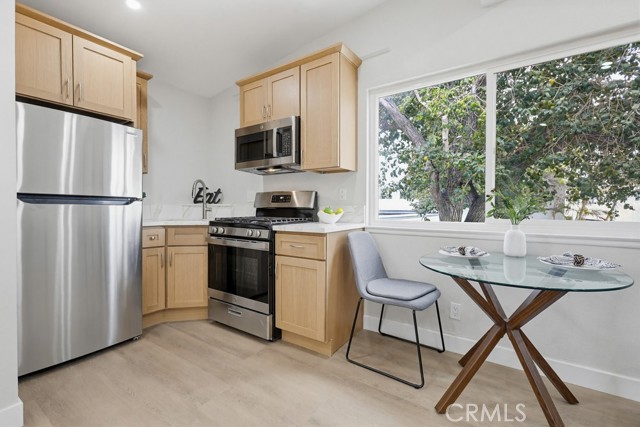 Detail Gallery Image 12 of 26 For 11068 El Amarillo #STUDIO,  Fountain Valley,  CA 92708 - 1 Beds | 1 Baths